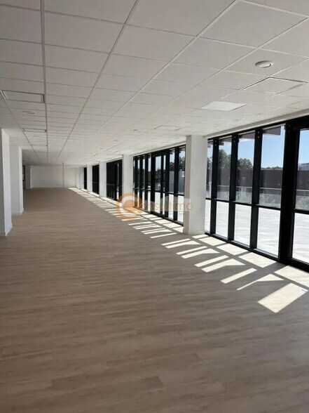 Bureau dans Mérignac à louer - Photo de l’immeuble – Image 3 sur 11
