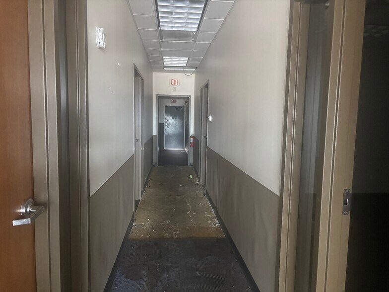 4901-4999 S Hulen St, Fort Worth, TX à louer - Photo de l’immeuble – Image 3 sur 7