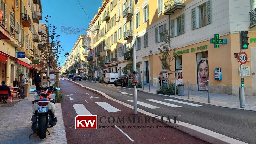 Local commercial dans Nice à louer - Photo de l’immeuble – Image 1 sur 3