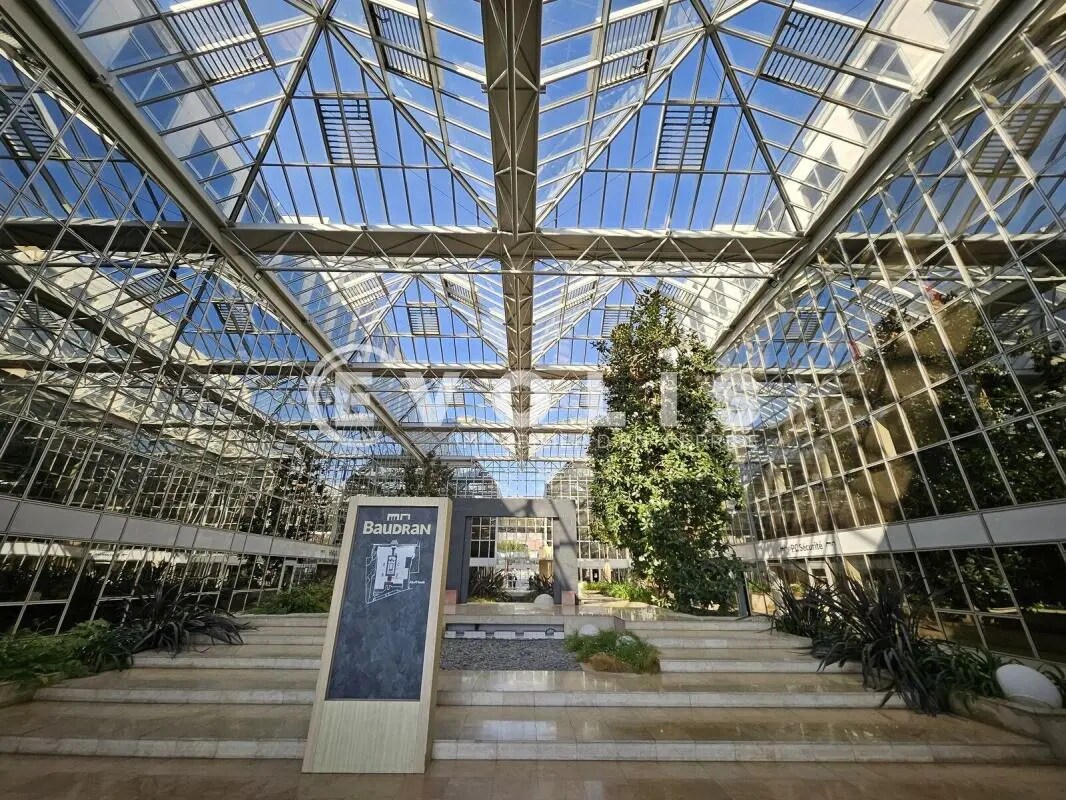 Bureau dans Arcueil à louer Hall d’entrée– Image 1 sur 36