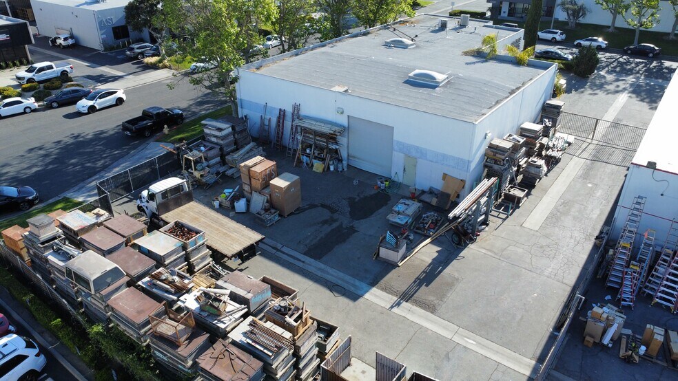 10602 Humbolt St, Los Alamitos, CA à vendre - Photo de l’immeuble – Image 3 sur 10
