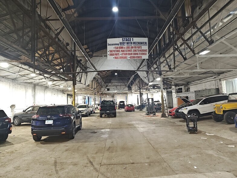 737 W Cleveland St, Milwaukee, WI à louer - Photo intérieure – Image 3 sur 14