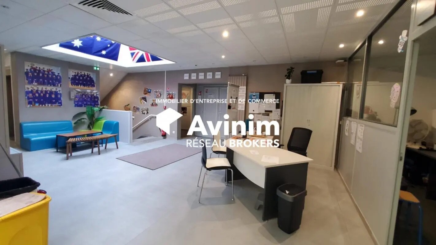 Bureau dans Annecy à louer Hall d’entrée– Image 1 sur 9