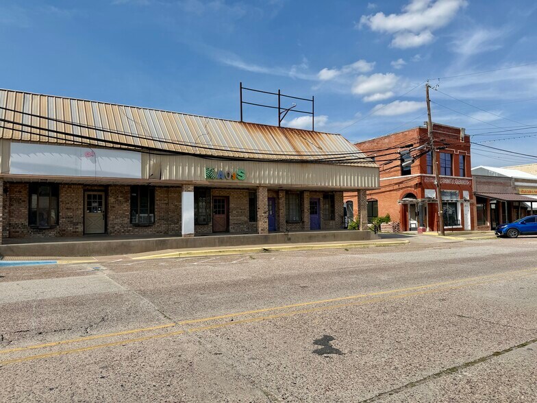 108 Main st, Trinity, TX à vendre - Photo de l’immeuble – Image 3 sur 20