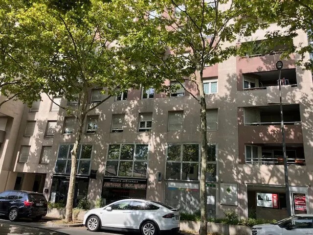 Local commercial dans Lyon à louer - Photo de l’immeuble – Image 1 sur 20