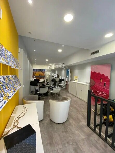 Local commercial dans Toulouse à louer - Photo de l’immeuble – Image 1 sur 4