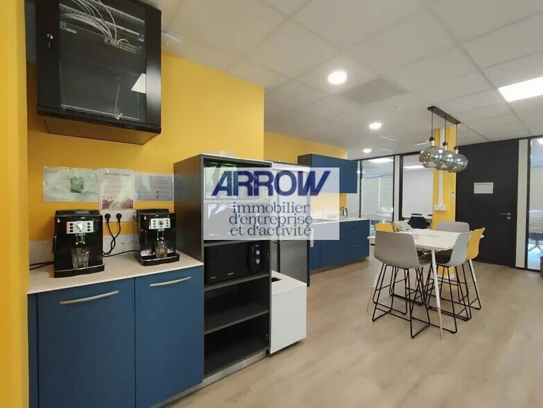 Bureau dans Treillières à louer - Photo de l’immeuble – Image 3 sur 9