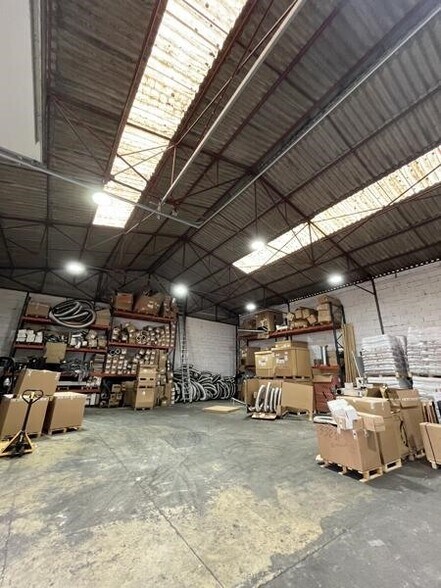 Local commercial dans Joue Les Tours à vendre - Photo intérieure – Image 3 sur 4