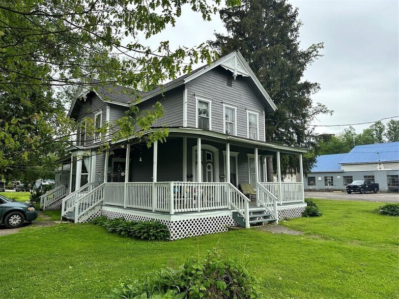 198 Front St, Deposit, NY à vendre - Photo principale – Image 1 sur 1