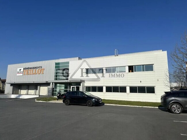 Plus de détails pour Bureau, Industriel/Logistique à louer