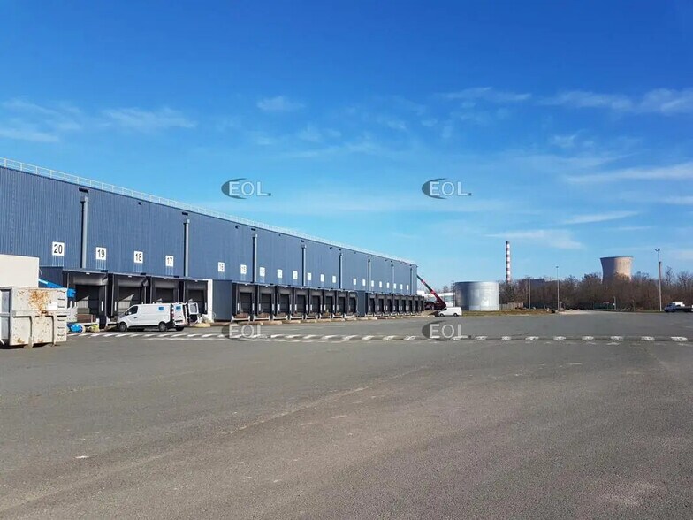 Industriel/Logistique dans Montceau-les-Mines à louer - Photo de l’immeuble – Image 2 sur 9