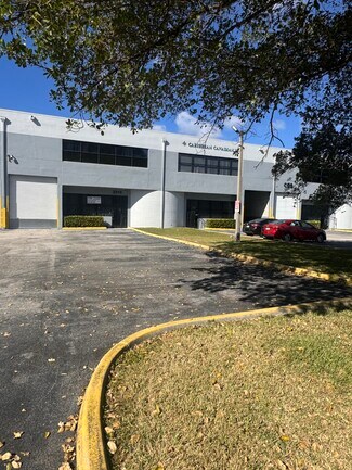 Plus de détails pour 2310 NW 102nd Pl, Doral, FL - Industriel/Logistique à louer