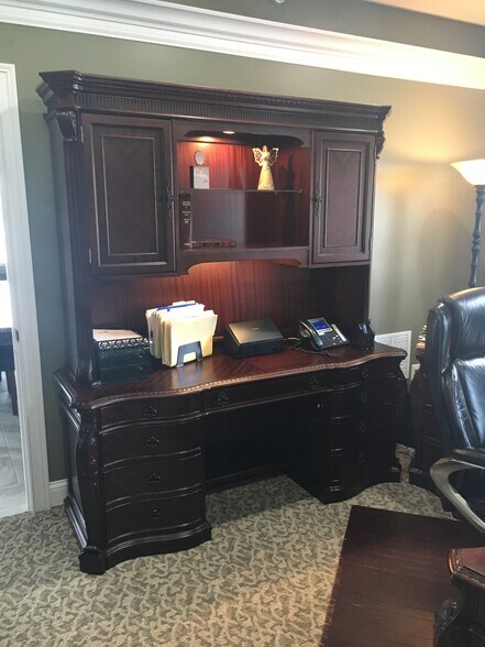 11590 McKinley Hwy, Osceola, IN à louer - Photo intérieure – Image 2 sur 26