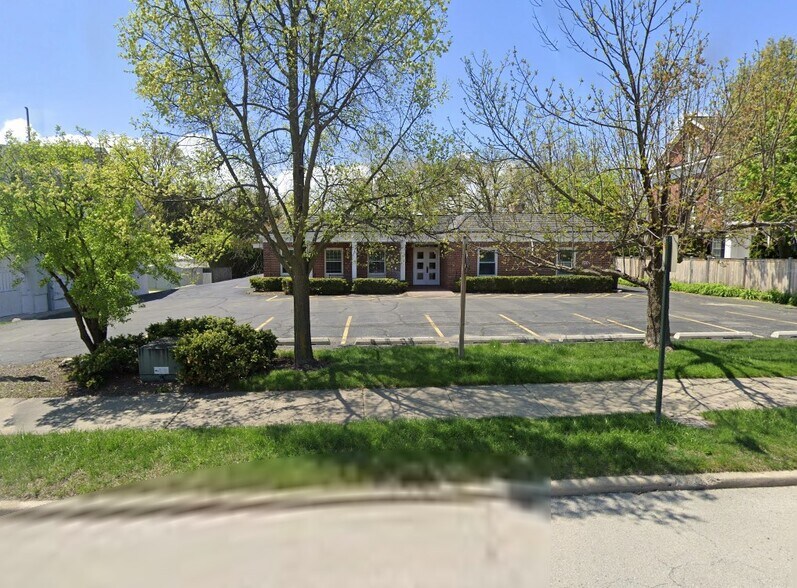 750-752 Green Bay Rd, Winnetka, IL à vendre - Photo de l’immeuble – Image 1 sur 3