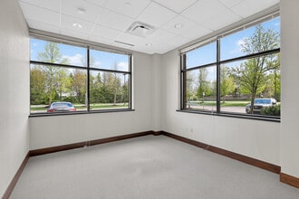 39475 Lewis Dr, Novi, MI à louer Photo intérieure– Image 2 sur 10