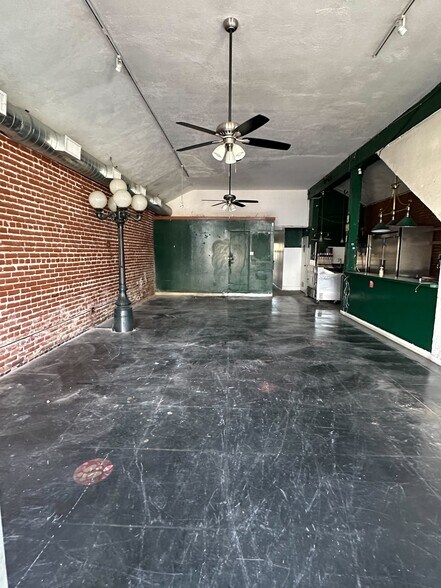 3301-3311 Motor Ave, Los Angeles, CA à louer - Photo de l’immeuble – Image 2 sur 12