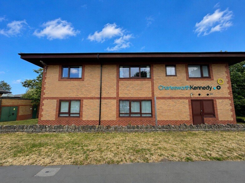 12 Moorfield Clos, Yeadon à louer - Photo de l’immeuble – Image 1 sur 2