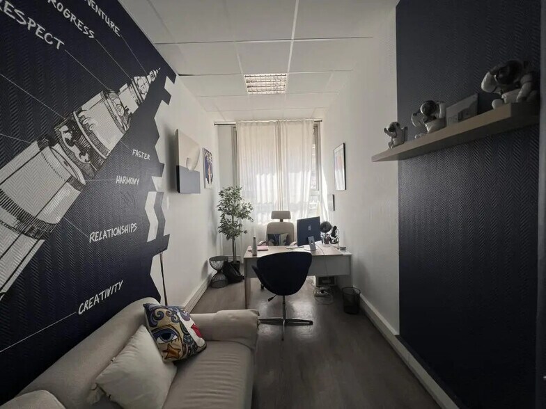 Bureau dans Reims à louer - Photo intérieure – Image 2 sur 6