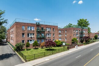 Plus de détails pour 565 Fulton Ave, Hempstead, NY - Logement à vendre