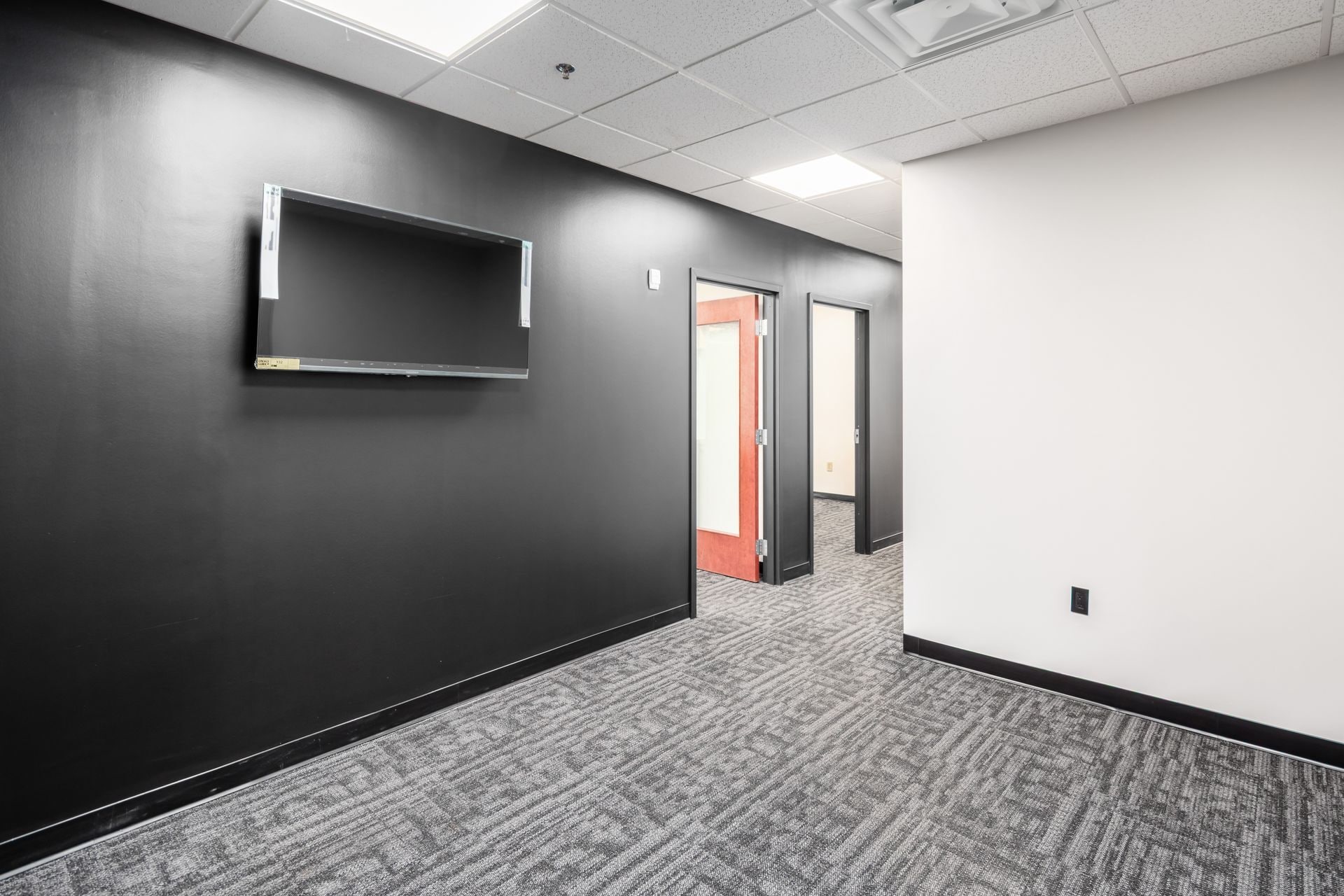 8740 Orion Pl, Columbus, OH à louer Photo intérieure– Image 1 sur 13