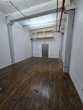 1027 Grand St, Brooklyn, NY à louer Photo intérieure– Image 2 sur 2