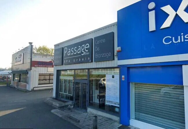 Plus de détails pour Local commercial à louer