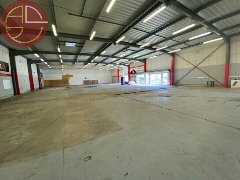 Local commercial dans Aucamville à louer - Photo de l’immeuble – Image 1 sur 4
