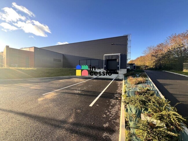 Plus de détails pour Industriel/Logistique à louer