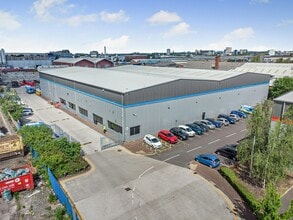 62 Mosley Road Trafford Park, Manchester, M17 1NB Park, Manchester, GTM - Vue aérienne  vue de carte - Image1