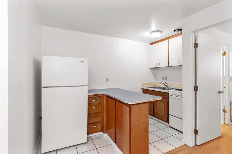 710 NE 43rd St, Seattle, WA à vendre - Photo de l’immeuble – Image 2 sur 7