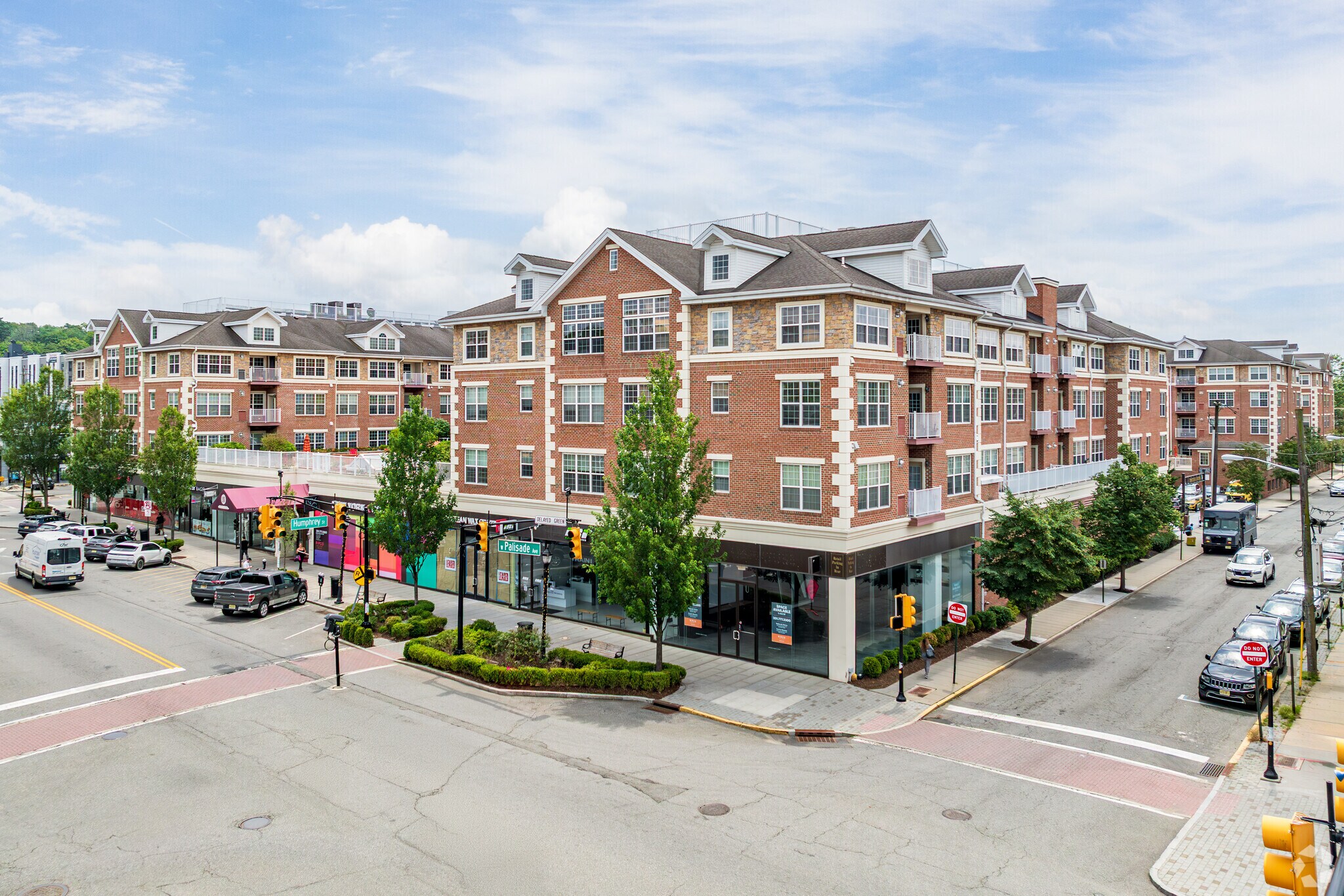 30 W Palisade Ave, Englewood, NJ à louer Photo principale– Image 1 sur 5