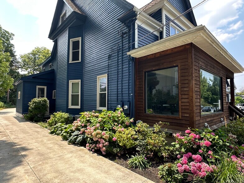 6429 W Quaker St, Orchard Park, NY à vendre - Photo de l’immeuble – Image 2 sur 22