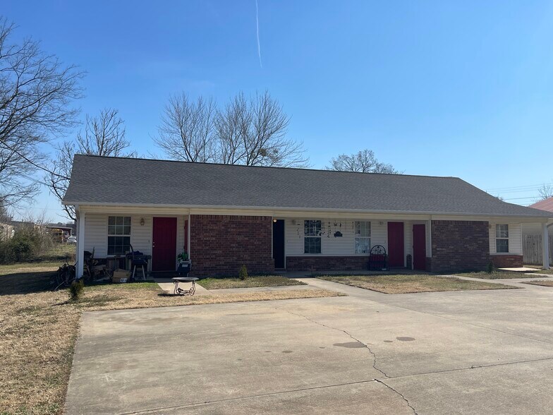 1015 S Glenwood Ave, Russellville, AR à vendre - Photo principale – Image 1 sur 6