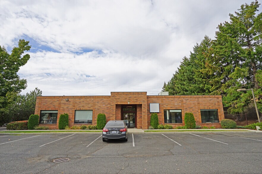 102-104 N 56th Ave, Yakima, WA à louer - Photo de l’immeuble – Image 3 sur 4