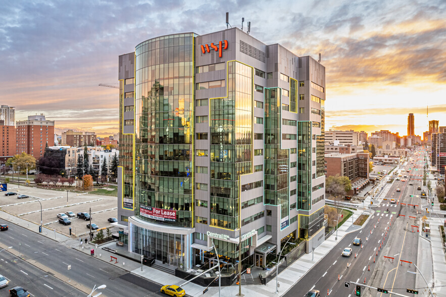 10909 Jasper Ave NW, Edmonton, AB à louer - Photo principale – Image 1 sur 7