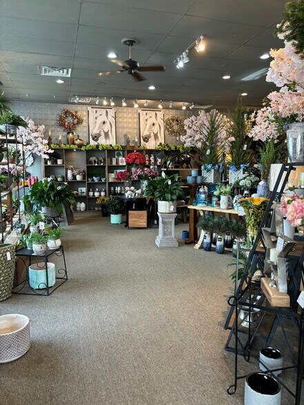 6895 E Genesee St, Fayetteville, NY à vendre - Photo intérieure – Image 2 sur 2