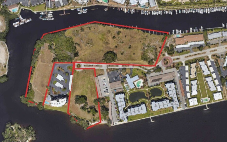 3461 N Key Dr, Fort Myers, FL à vendre - Photo de l’immeuble – Image 1 sur 1