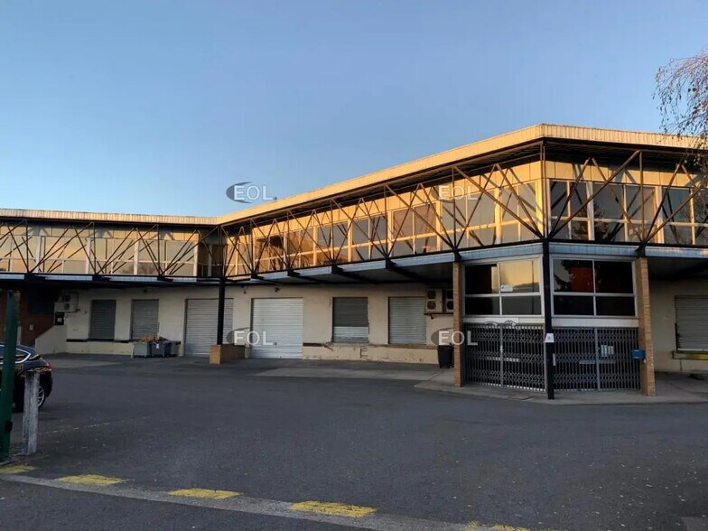 6 Avenue Arago, Morangis à louer - Photo de l’immeuble – Image 1 sur 6