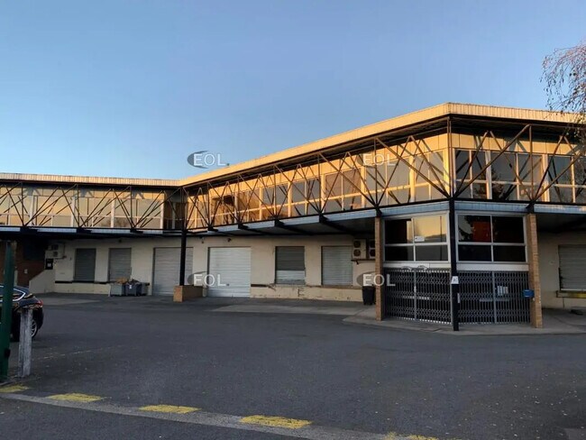Plus de détails pour 6 Avenue Arago, Morangis - Industriel/Logistique à louer