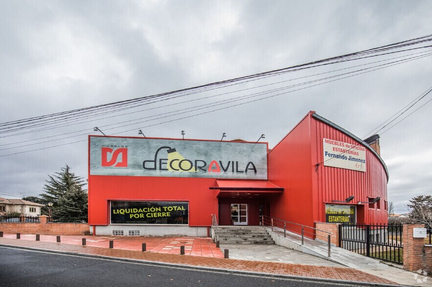 Local commercial dans Ávila, Ávila à louer - Photo principale – Image 1 sur 42