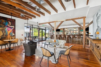 301 S Toulme St, Bay Saint Louis, MS à louer Photo intérieure– Image 1 sur 13