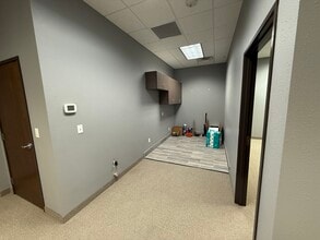 700 Parker Sq, Flower Mound, TX à louer Photo intérieure– Image 2 sur 5