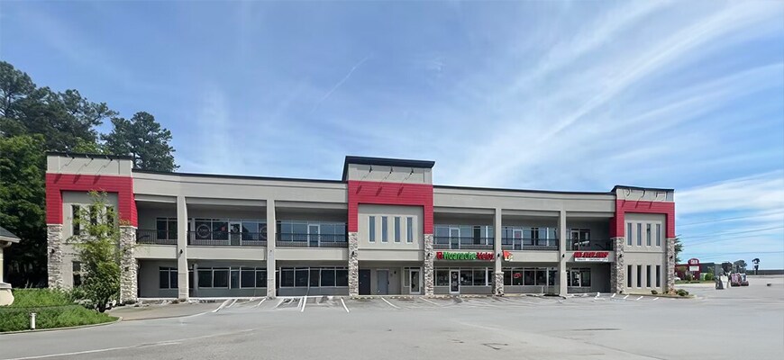 6405B Peachtree Industrial Blvd, Peachtree Corners, GA à louer Photo principale– Image 1 sur 6