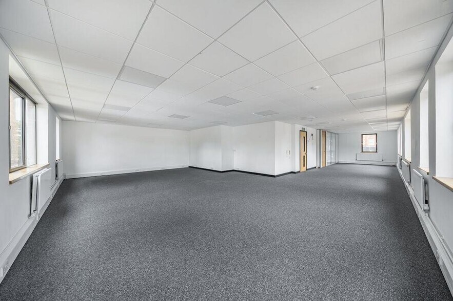 58 Station Rd, Harrow à vendre - Photo de l’immeuble – Image 3 sur 9