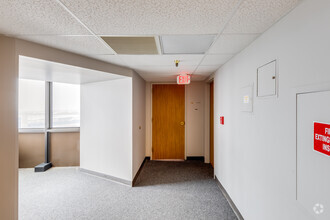 2408-2488 E 81st St, Tulsa, OK à louer Photo intérieure– Image 1 sur 2