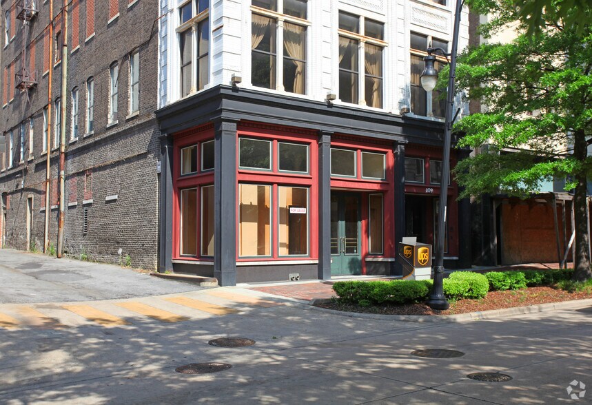 109 20th St N, Birmingham, AL à vendre - Photo de l’immeuble – Image 2 sur 7