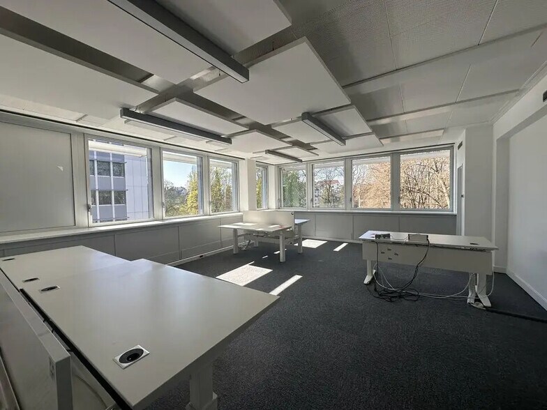 Bureau dans Strasbourg à louer - Photo de l’immeuble – Image 1 sur 10