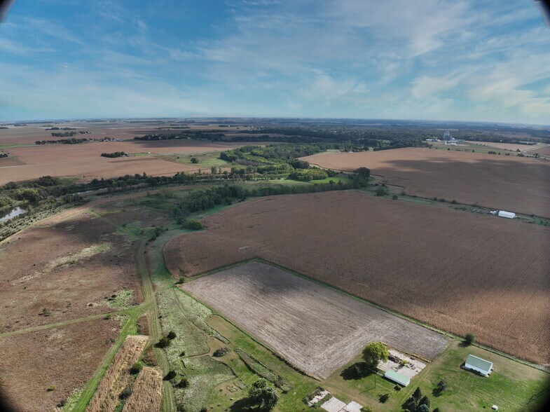 Red Ball Rd, Rockford, IA à vendre - Photo de l’immeuble – Image 2 sur 30