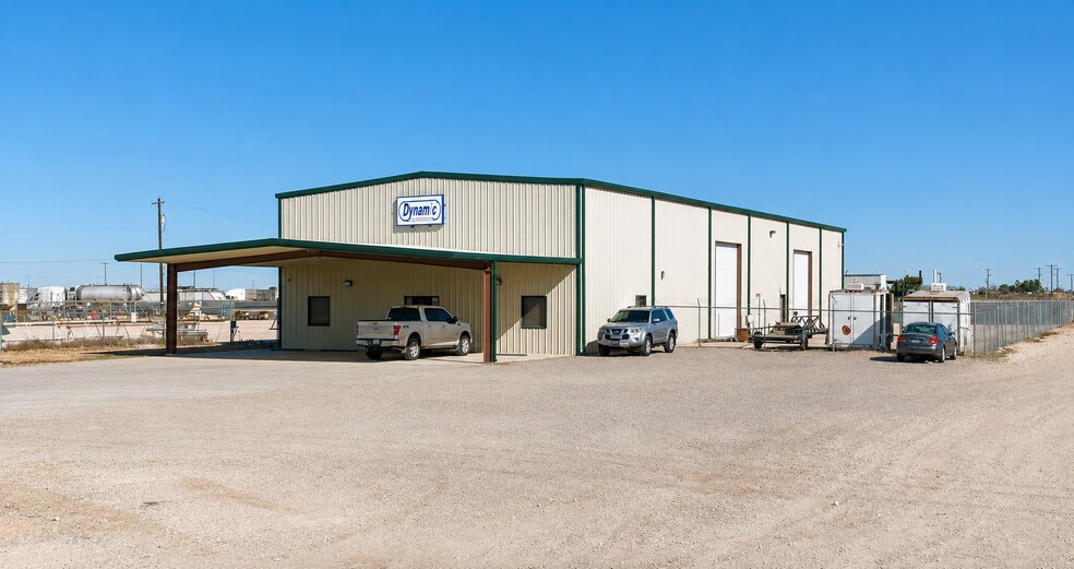 4807 S County Road 1210, Midland, TX à vendre - Photo de l’immeuble – Image 2 sur 33