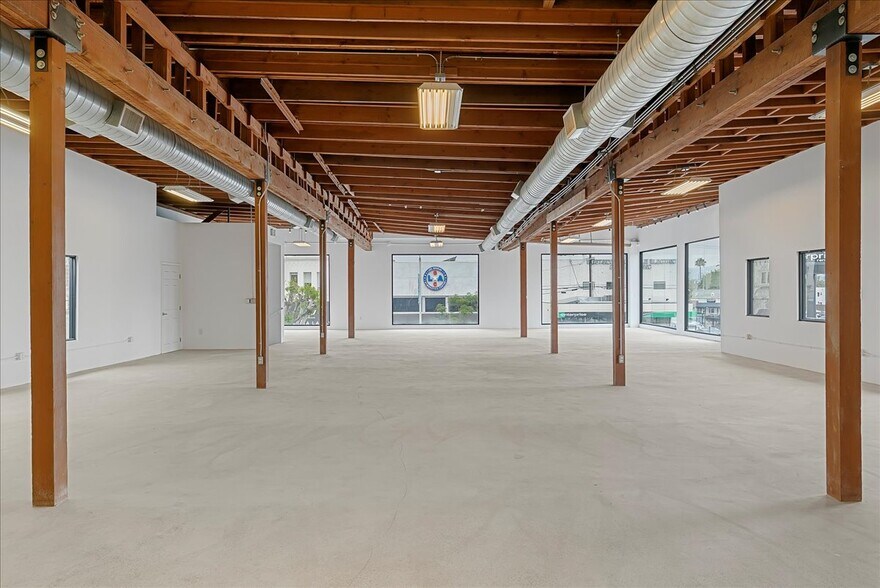 176 N La Brea Ave, Los Angeles, CA à vendre - Photo de l’immeuble – Image 3 sur 28